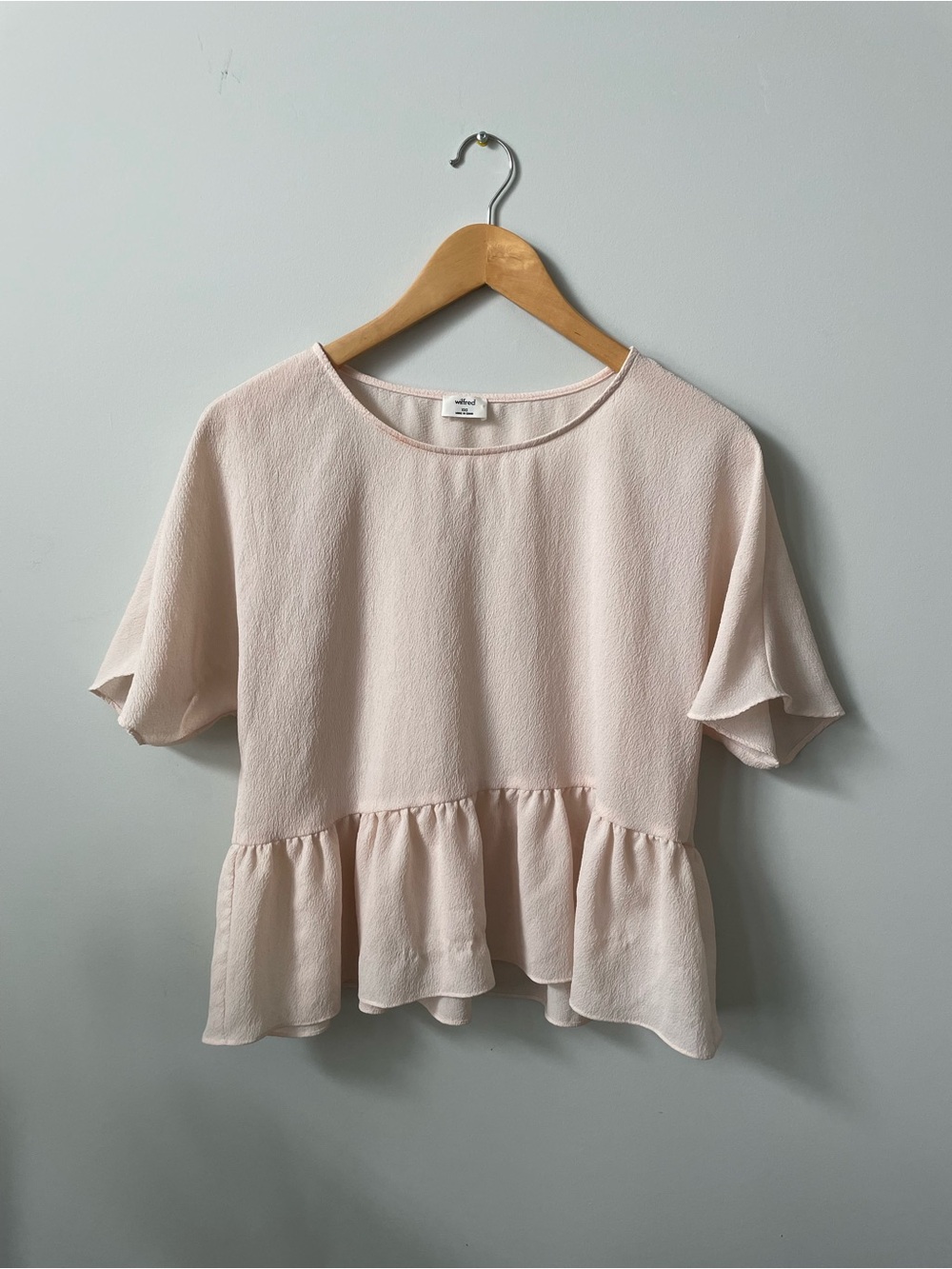 Aritzia Wilfred Soft Blush Peplum Short Sleeve Top • Women’s XXS